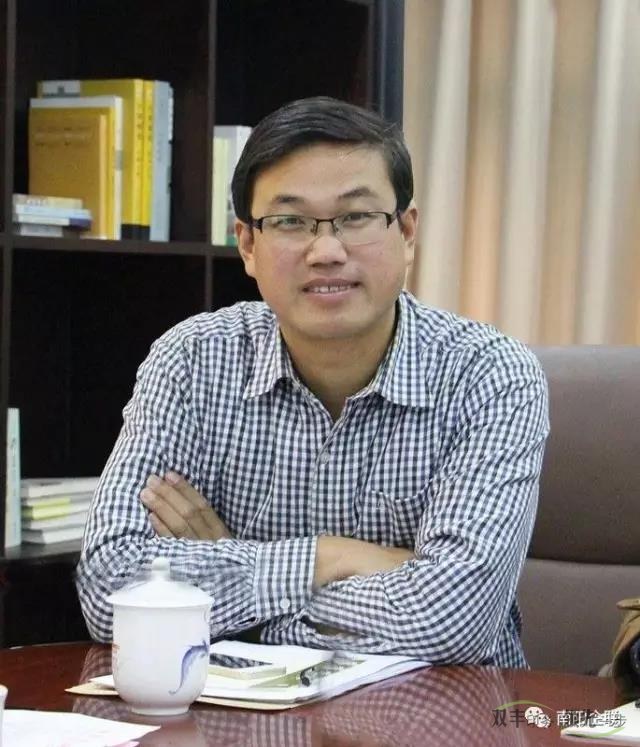 南陽(yáng)市雙豐印務(wù)有限公司總經(jīng)理 陳世杰